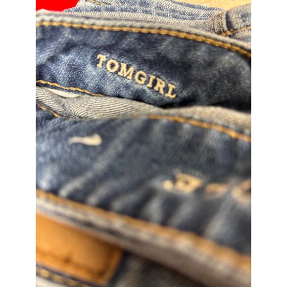 American Eagle Tomgirl distressed jeans👖 - Size 0 - Picture 6 of 6